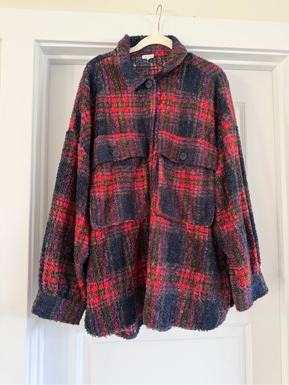 En Creme Plaid Teddy Shacket - Navy & Red